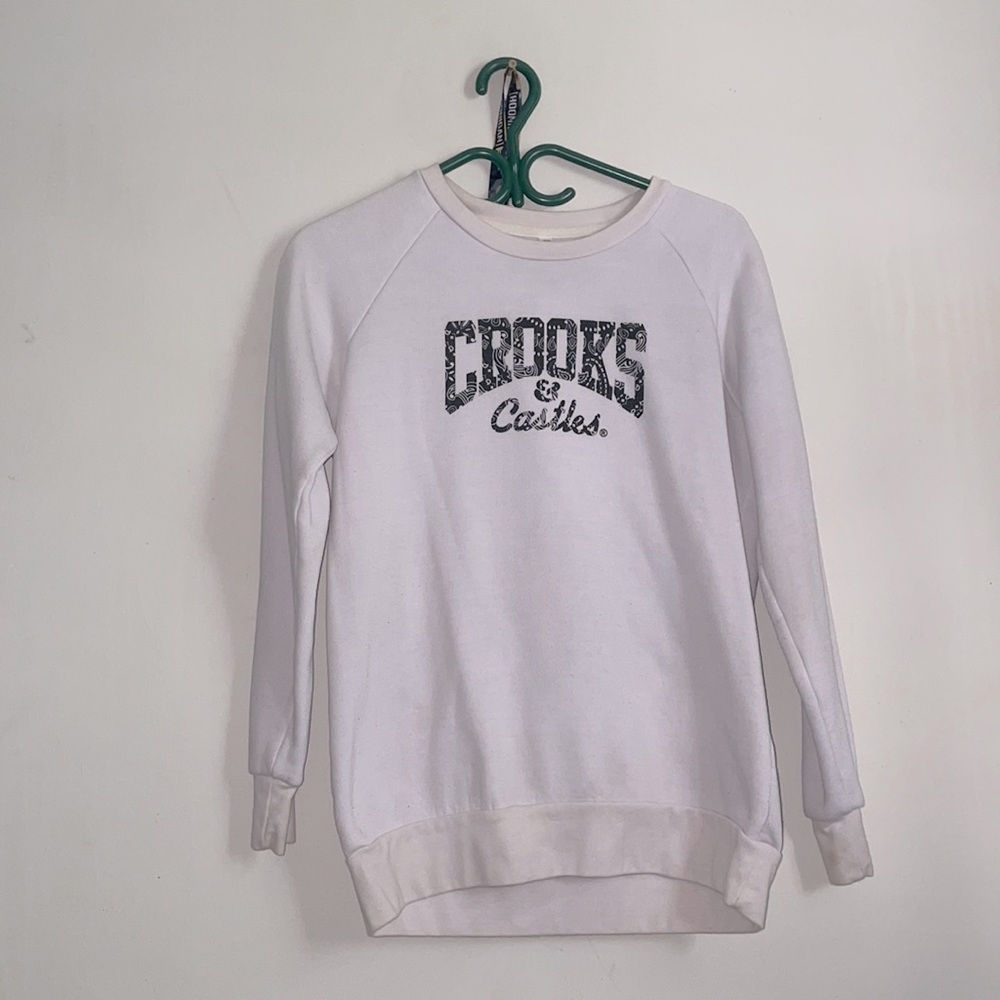 Crooks and castles white crewneck 🍇2 for $50🍇